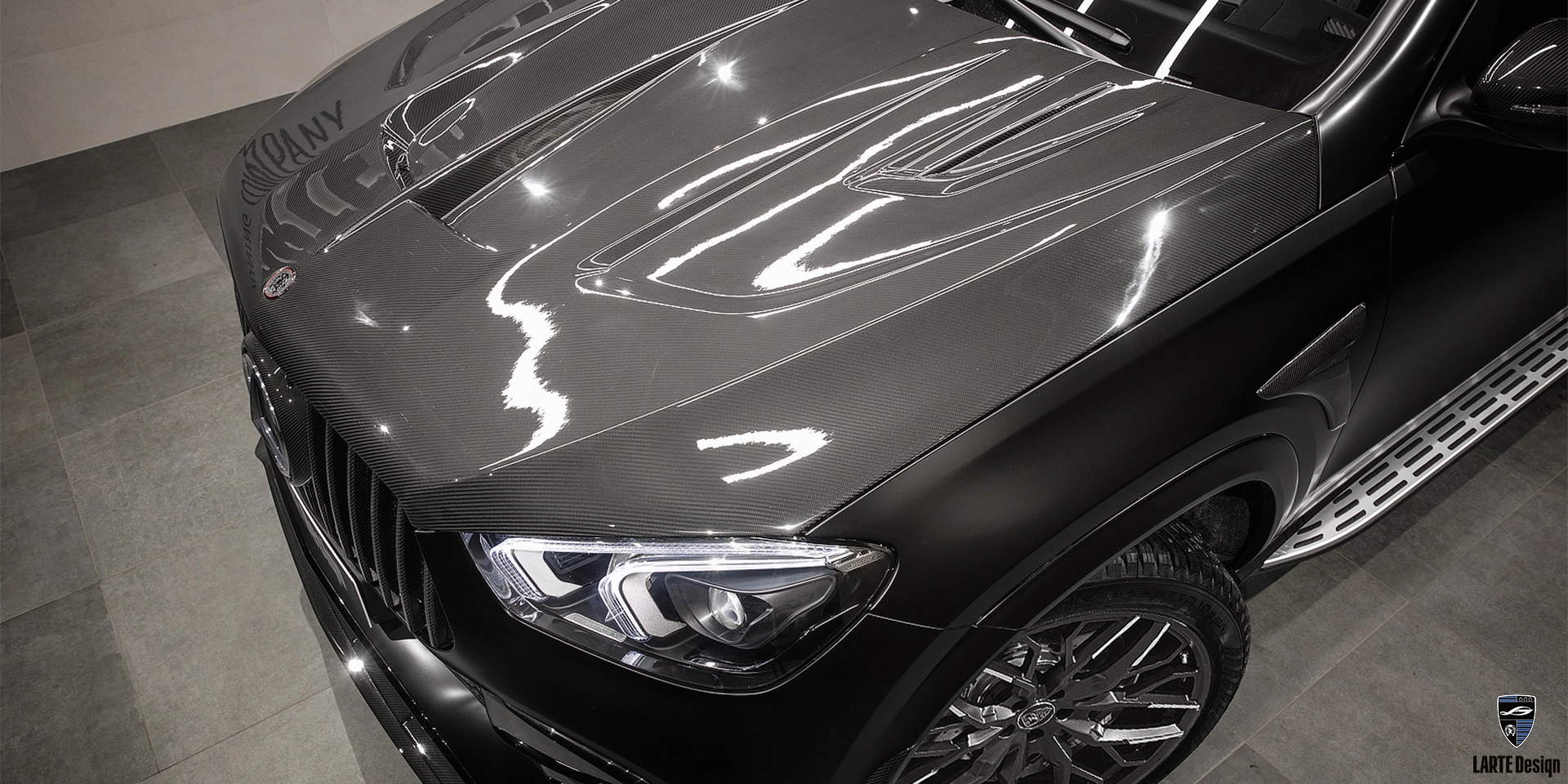 Preis für die Kohlefaser-Motorhaube für das SUV Mercedes-AMG GLE 63S 4MATIC V167 Selenitgrau Metallic 2021