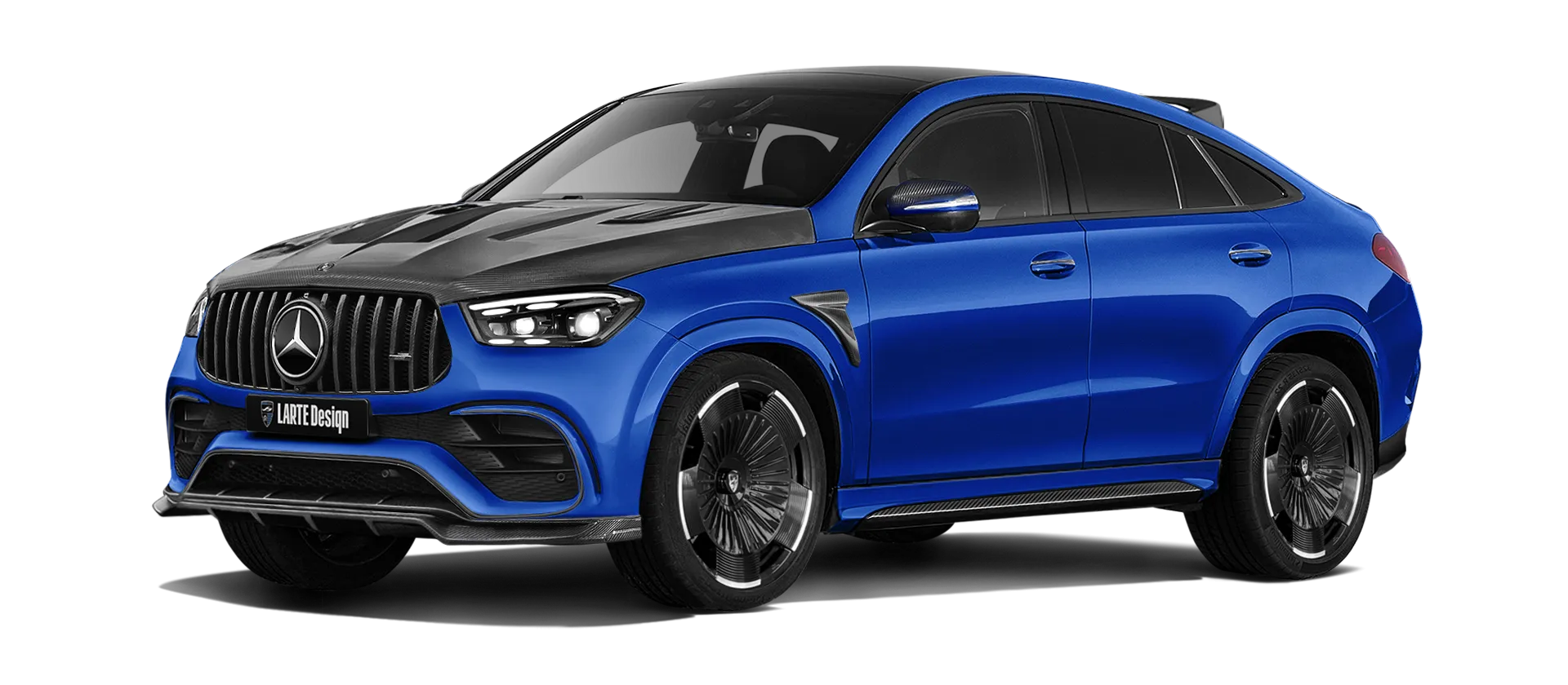 MERCEDES GLE COUPE 63 С167 FACELIFT 2023 - 2026 mit Karbon-Karosserie-Kit: Frontansicht in Brilliant Blue
