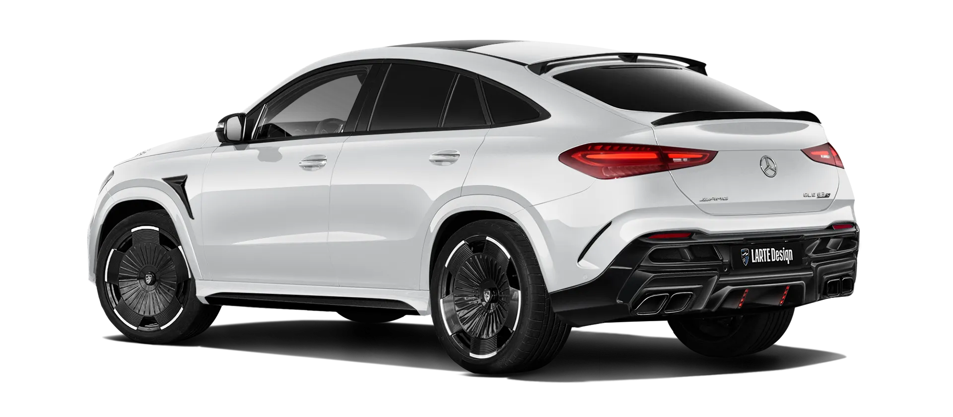 MERCEDES GLE COUPE 63 С167 FACELIFT 2023 - 2026 mit lackiertem Karosserie-Kit: Rückansicht in Diamond White