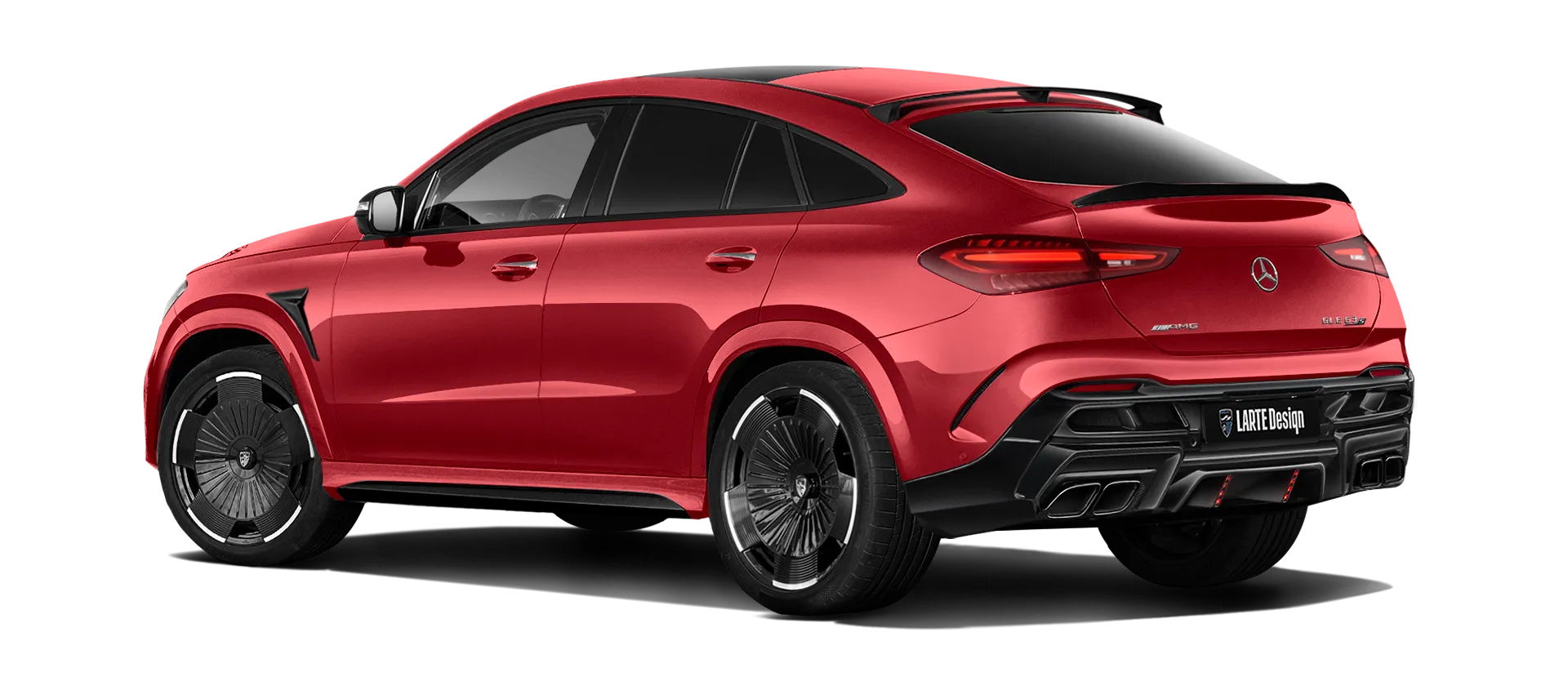 MERCEDES GLE COUPE 63 С167 FACELIFT 2023 - 2026 mit lackiertem Karosserie-Kit: Rückansicht in Hyacinthe Red