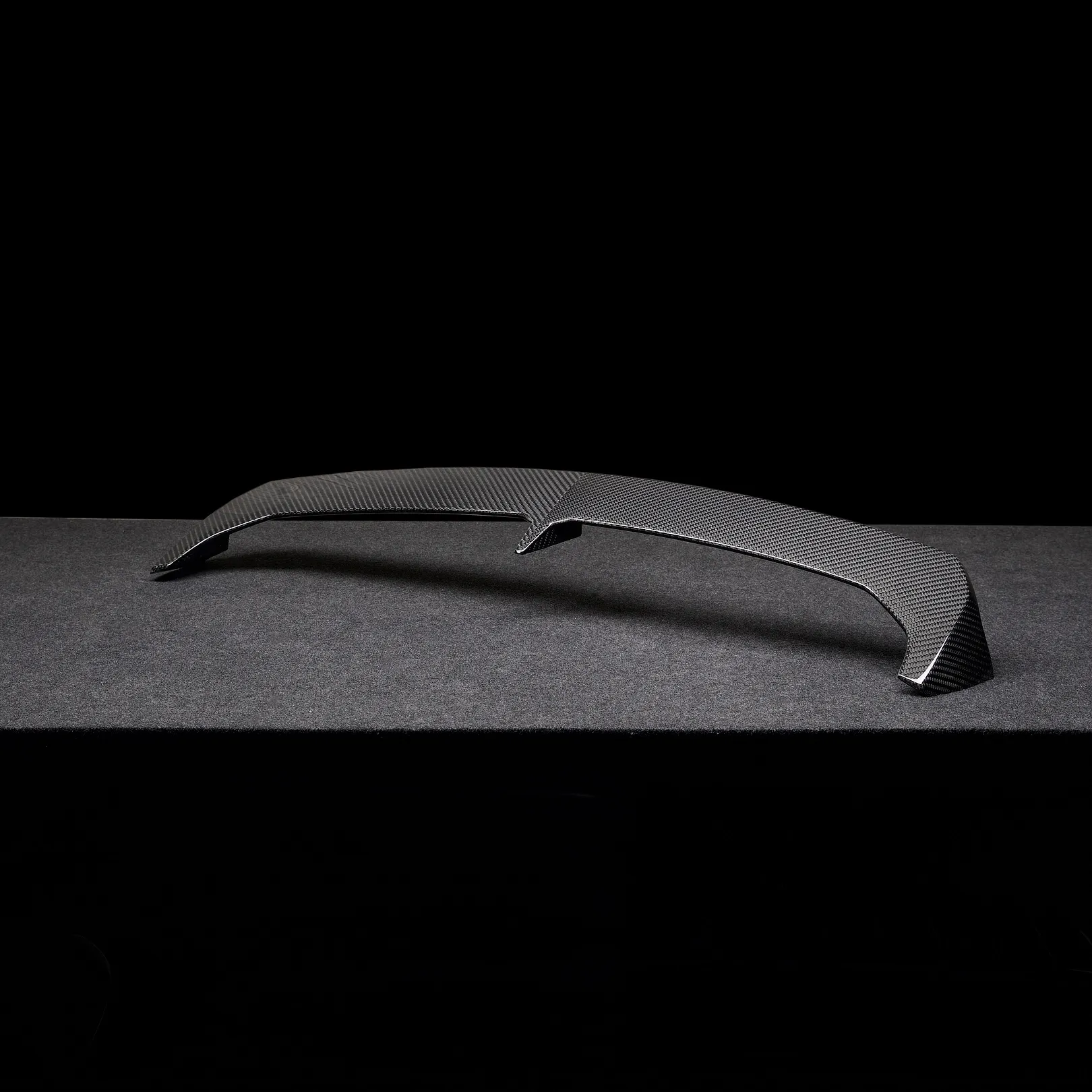 Carbonfaser-Dachspoiler Upgrade für das Familienauto GLE Coupé AMG 63 C167 Facelift von LARTE Design