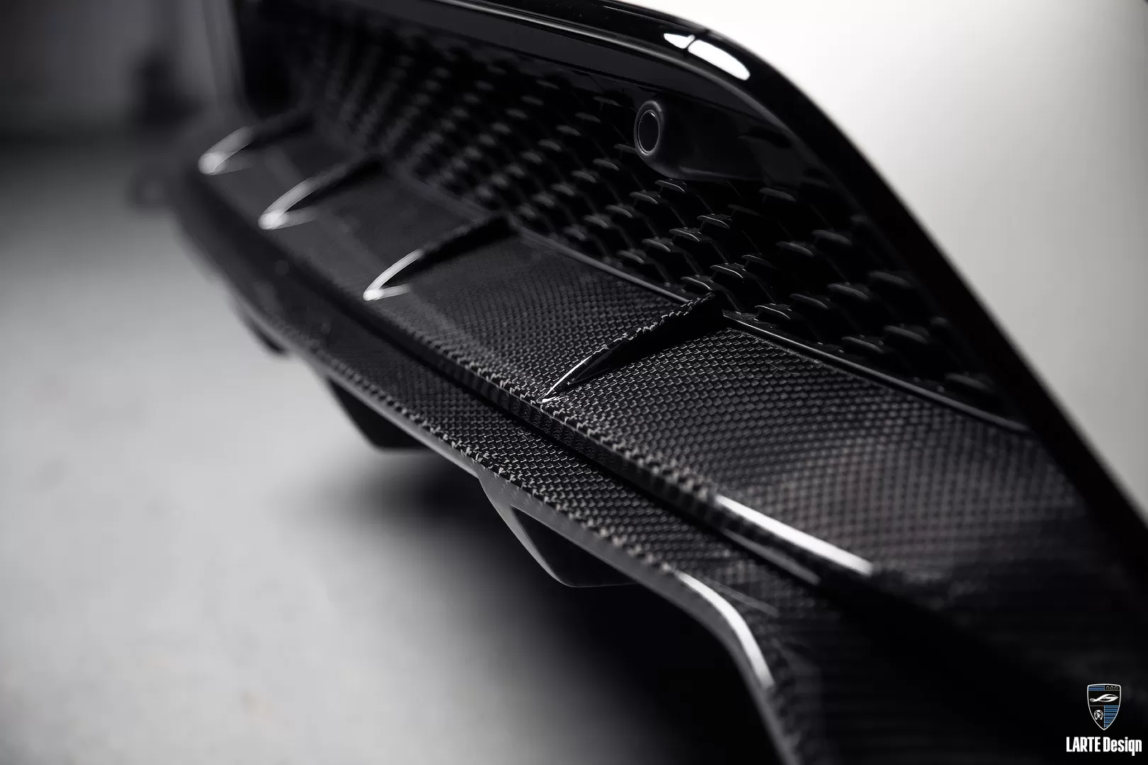 Closeup on front bumper overlay for Mercedes Benz AMG GLE Coupe 63 C167 by LARTE Design