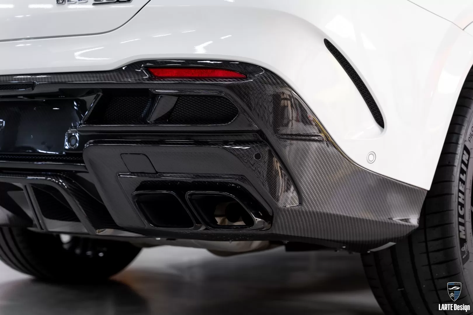 Tailpipe tips on rear diffuser for Mercedes Benz AMG GLE Coupe 63 С167 by LARTE Design