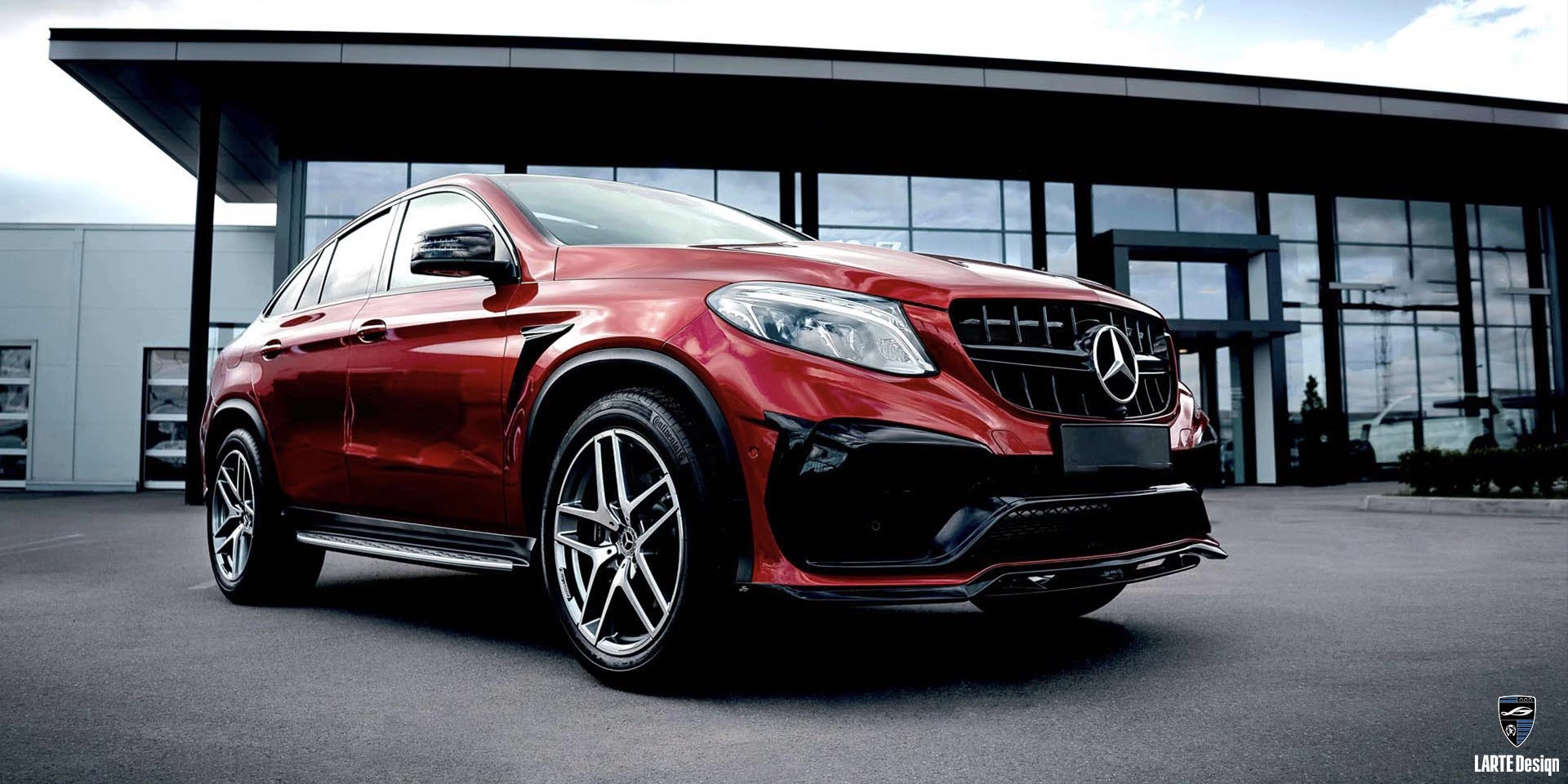 Tuning für Mercedes-Benz GLE Coupe GLE С166 in Kardinalrot Metallic