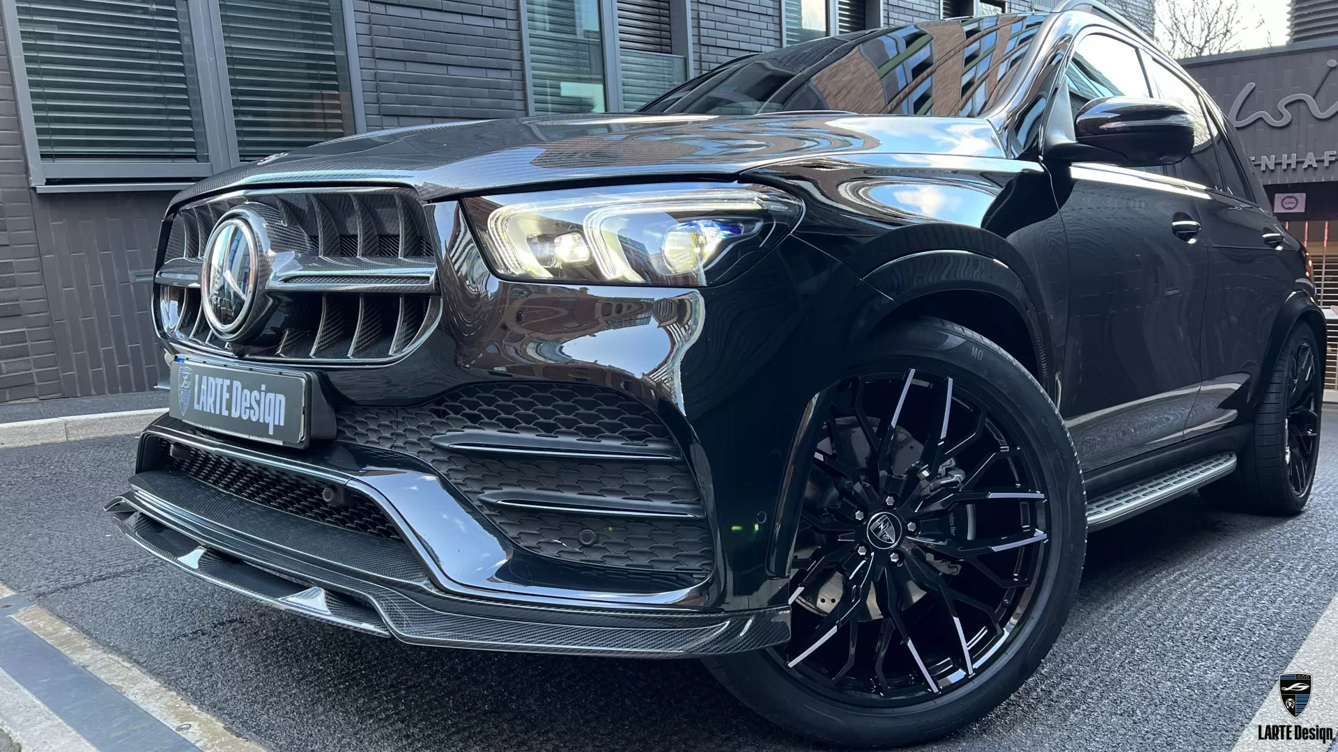 Front bumper lip for Mercedes GLE V167 by LARTE Design