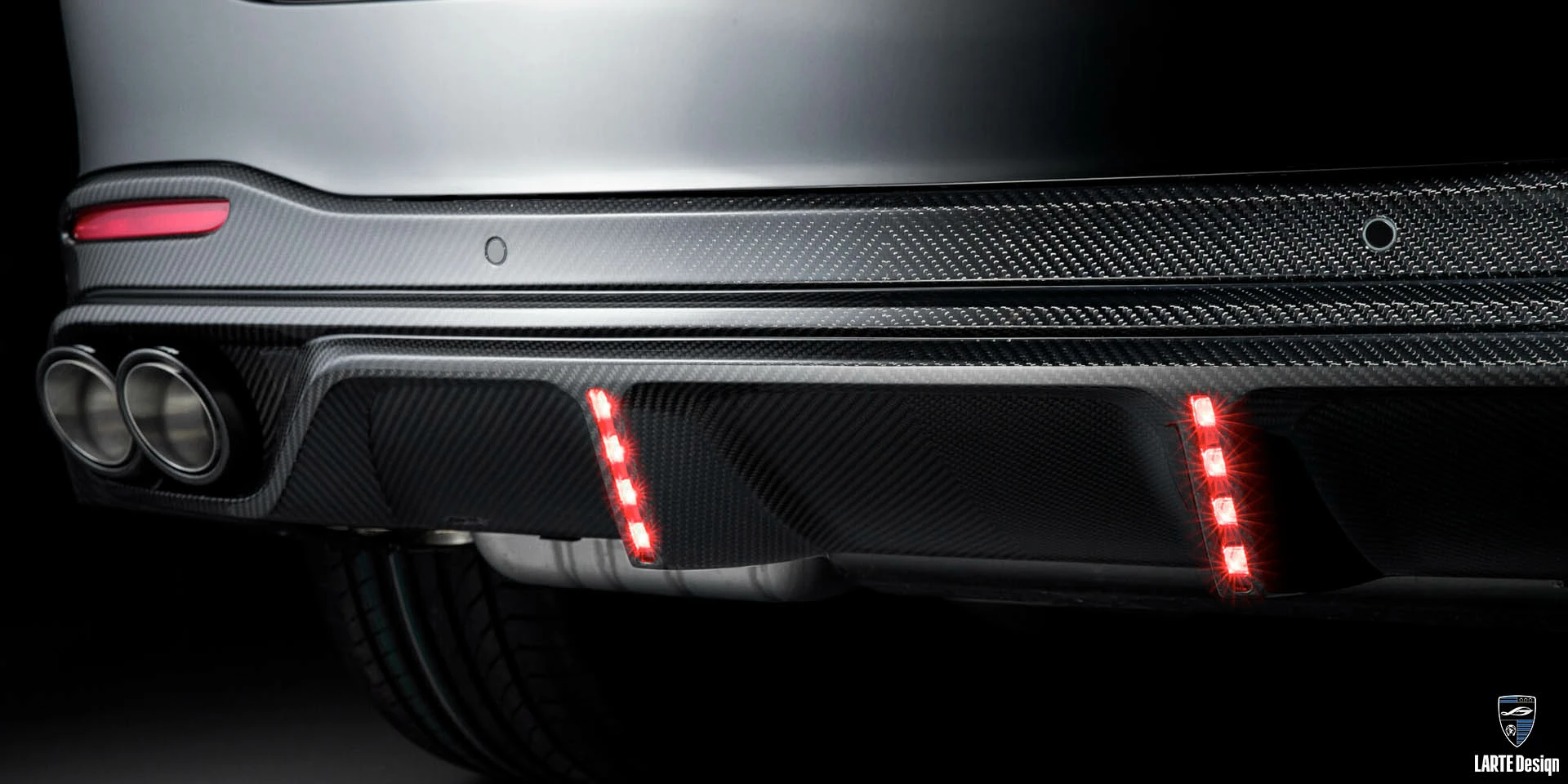 Anfrage nach einem Zusatzdiffusor aus Kohlefaser für Mercedes-Benz GLE 450 4MATIC Sport Plus in Obsidianschwarz metallic 2024