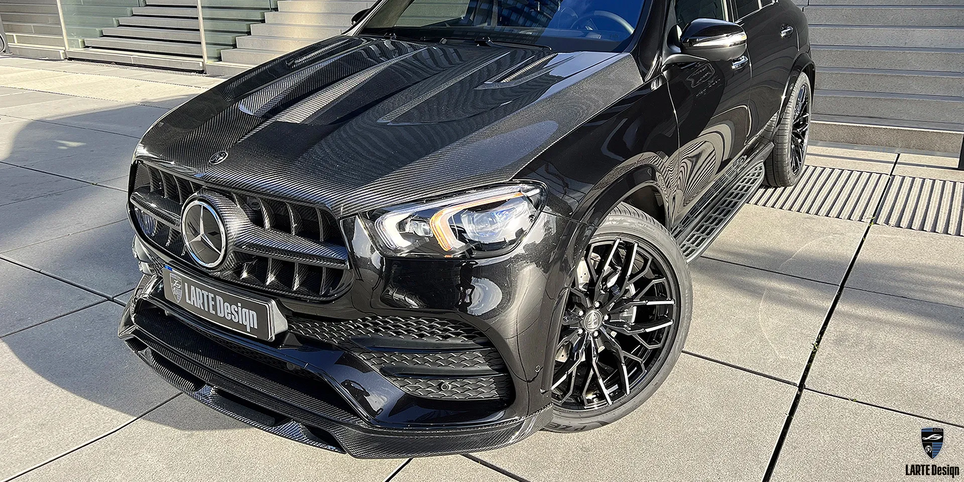 Aerodynamic parts in carbon fiber for Mercedes-Benz GLE V167 300 d 4MATIC by LARTE Design