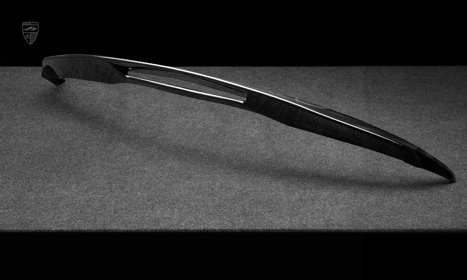 Roof spoiler upgrade for the family car Mercedes GLS AMG 63 X167 Facelift from LARTE Design