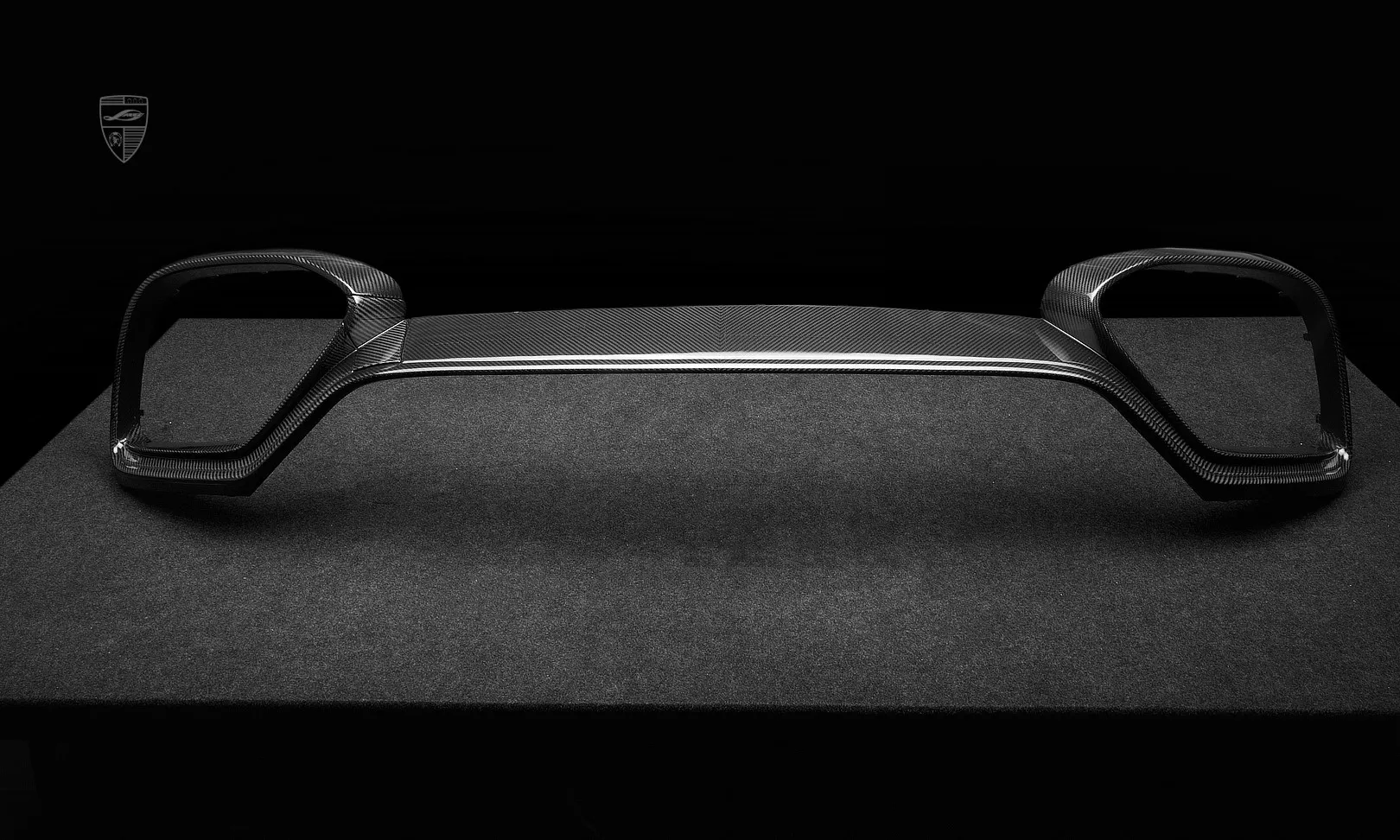 Carbon front bumper trim for your Mercedes GLS AMG 63 X167 Facelift in the appearance package by LARTE Design