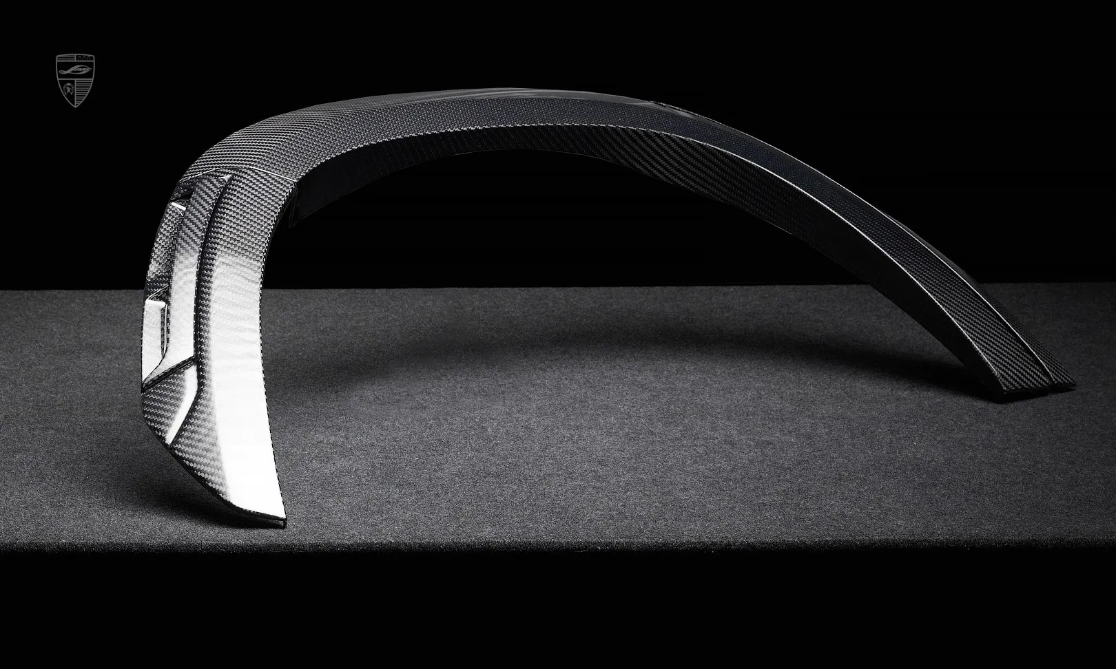 Rear fender carbon arches upgrade for your SUV Mercedes GLS AMG 63 X167 Facelift from LARTE Design