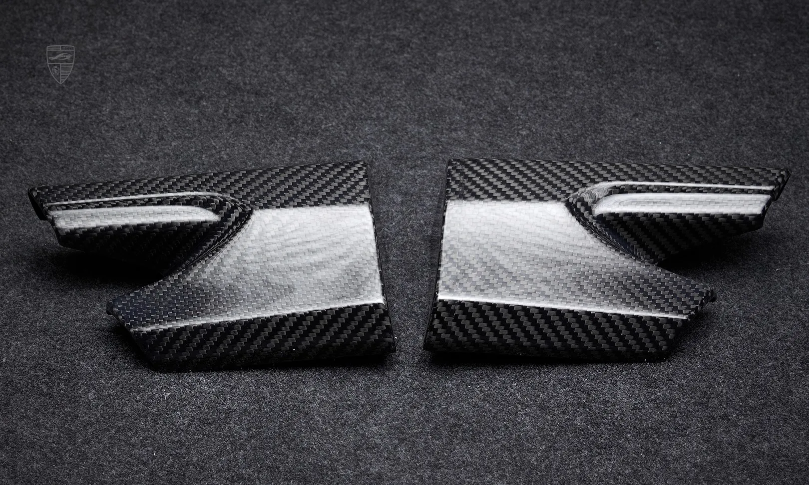 Sill trims upgrade for the family car Mercedes GLS AMG 63 X167 Facelift from LARTE Design