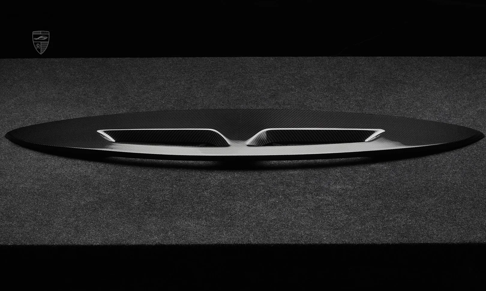 Roof carbon spoiler upgrade for your SUV Mercedes GLS AMG 63 X167 Facelift from LARTE Design