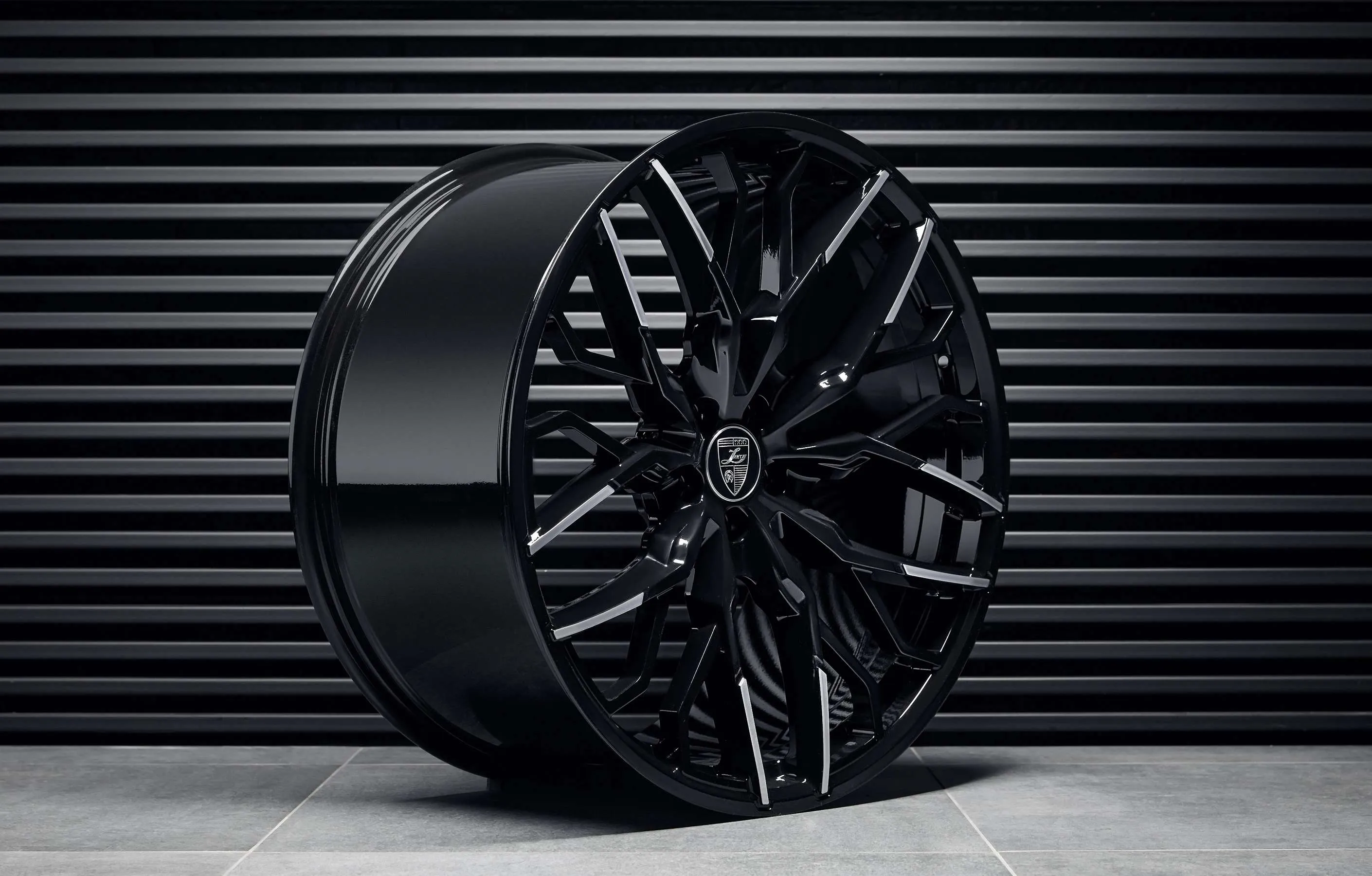 Forged rims upgrade for the family car Mercedes GLS AMG 63 X167 Facelift from LARTE Design