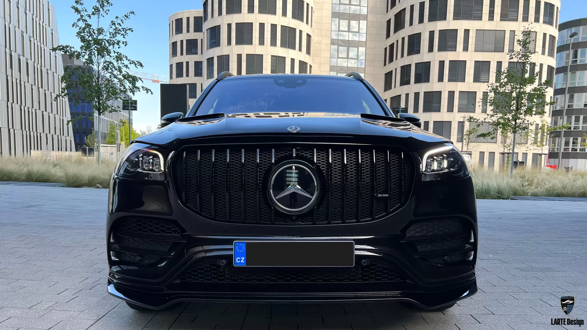 Tuning front grille for Mercedes GLS X67 by LARTE Design