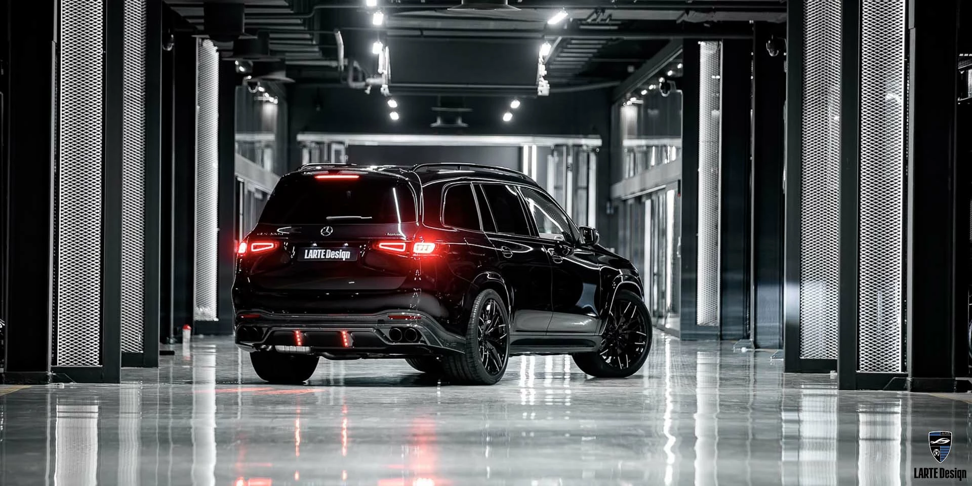 Kaufen Sie ein maßgeschneidertes Karosserie-Kit aus Kohlefaser für Mercedes Benz GLS 450 4MATIC Premium Plus Х166 obsidianschwarz