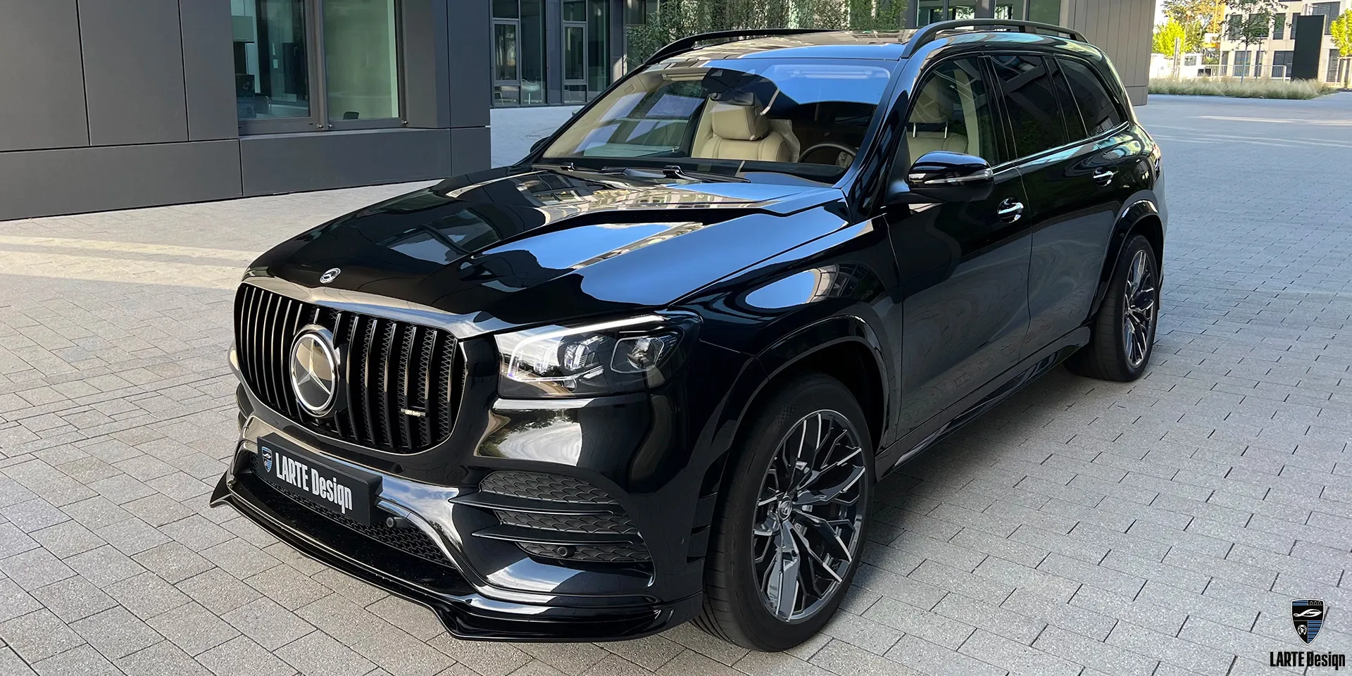 Carbon fiber Skirts for Mercedes Benz GLS 400 d 4MATIC Х167 Obsidian Black 2025 by LARTE Design