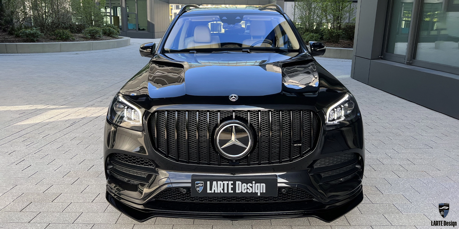 Order new carbon fiber exhaust tips for Mercedes Benz GLS 450 4MATIC First Class Х167 Obsidian Black metallic 2021