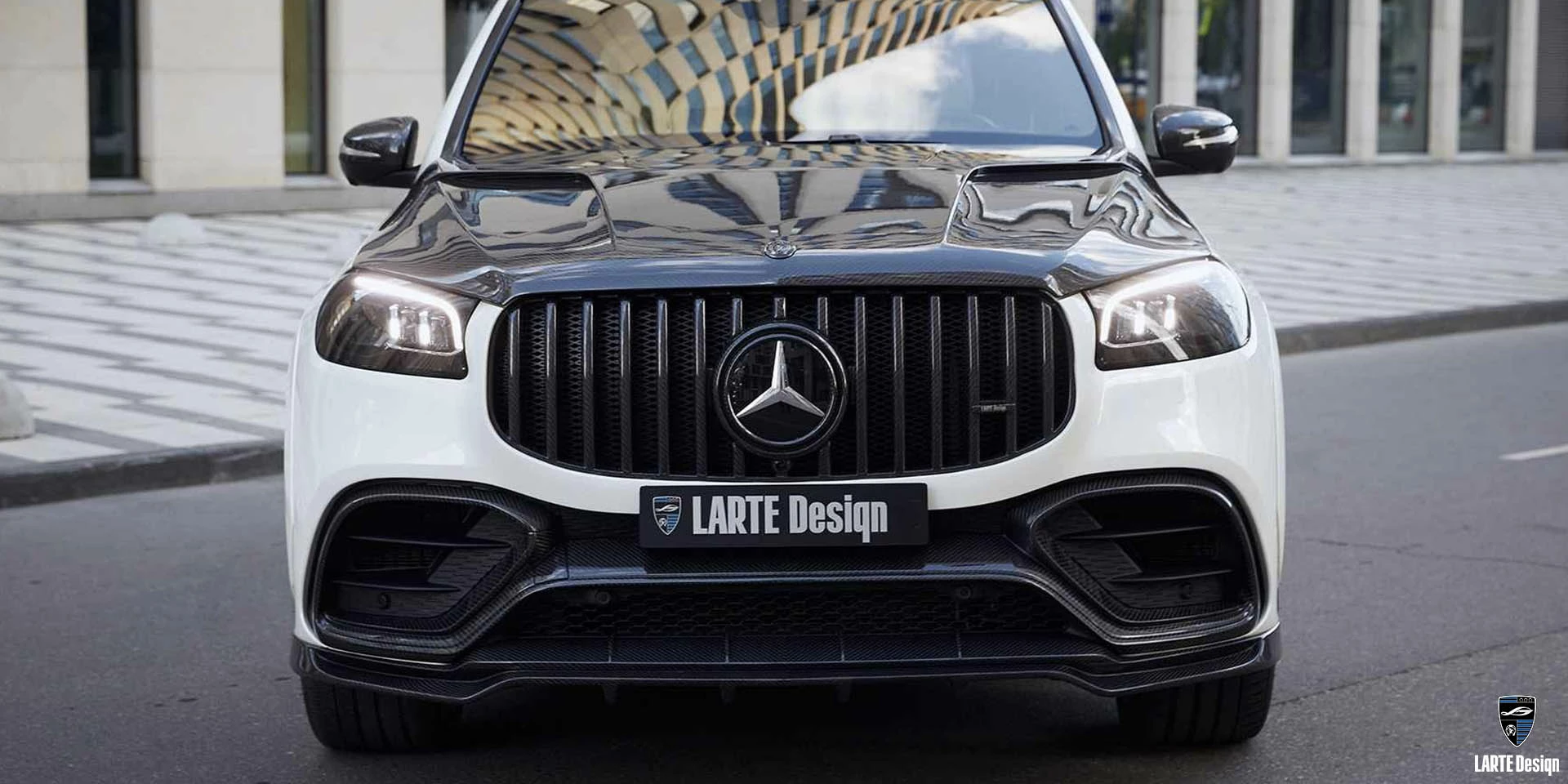 Carbon fiber front skirt for Mercedes Benz GLS 63 AMG from LARTE Design