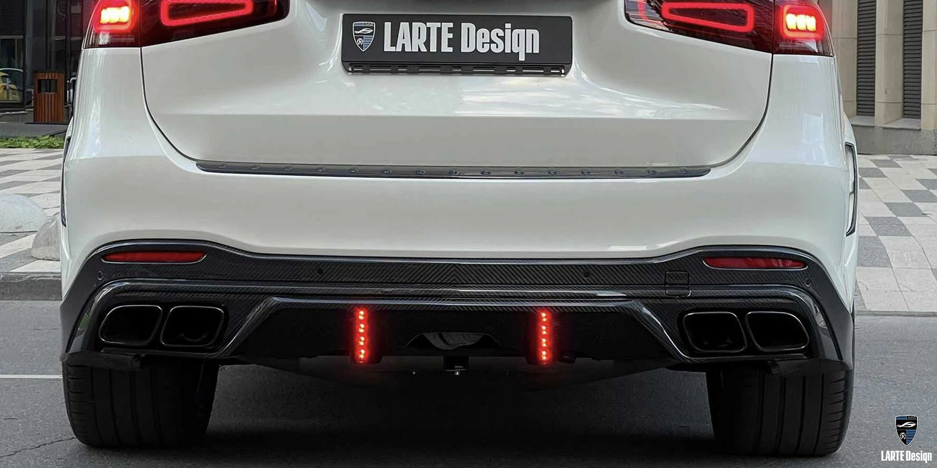 Acquire carbon fiber Rear bumper diffuser for Mercedes Benz GLS 63 AMG 4MATIC+ Х167 M 177 DE 40 AL MANUFAKTUR Diamond White metallic