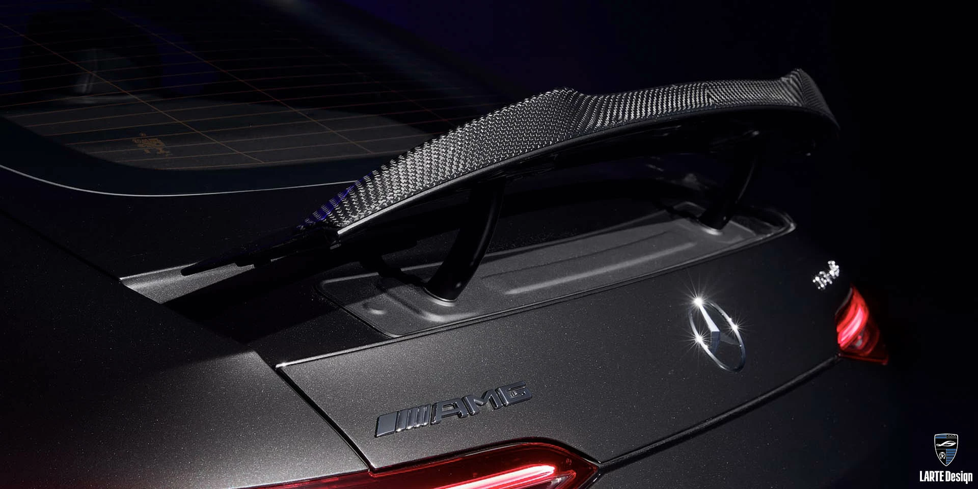 Buy carbon fiber spoiler for Mercedes-AMG GT 43 4MATIC+ X290 M 256 E30 DEH LA GR MANUFAKTUR Graphite Grey Magno