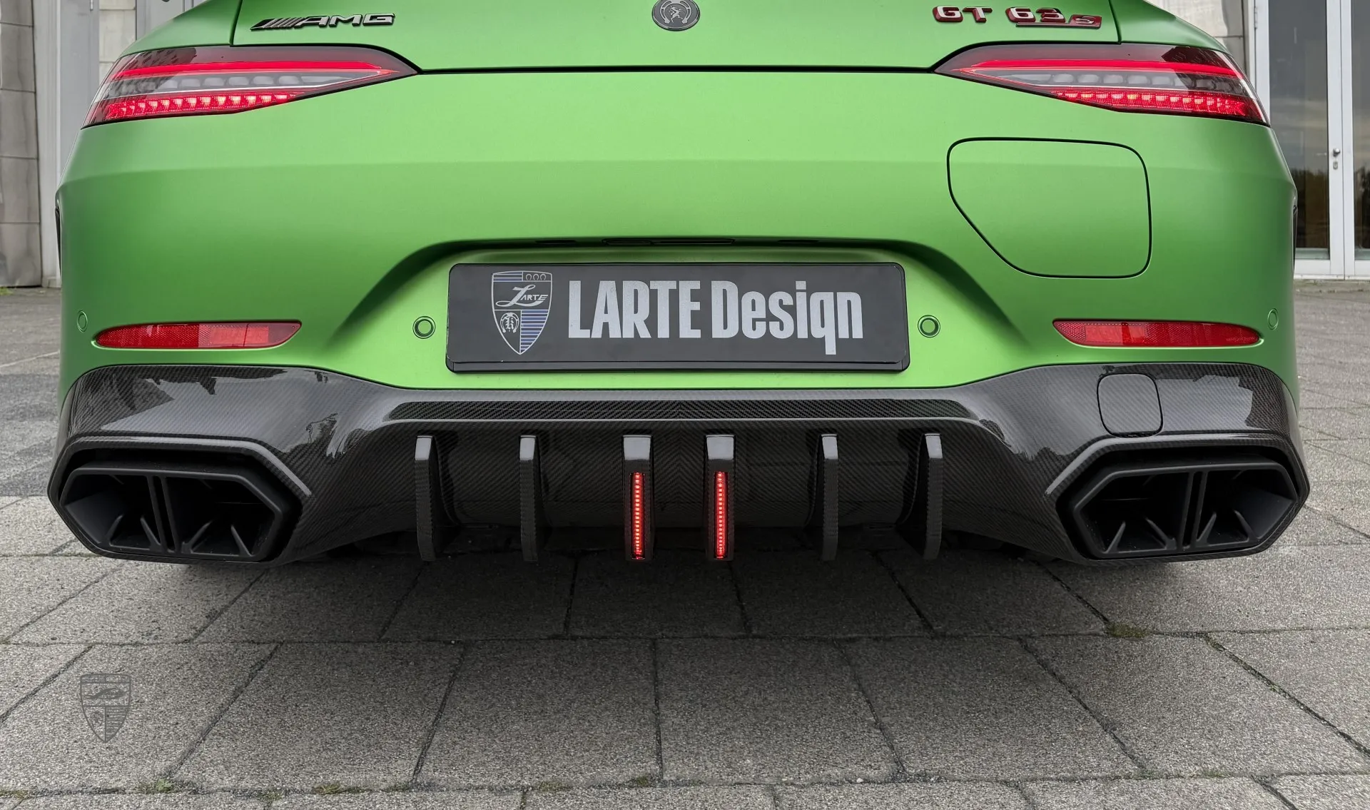 Rückleuchten Upgrade für Ihren SUV Mercedes GT 63s AMG von LARTE Design