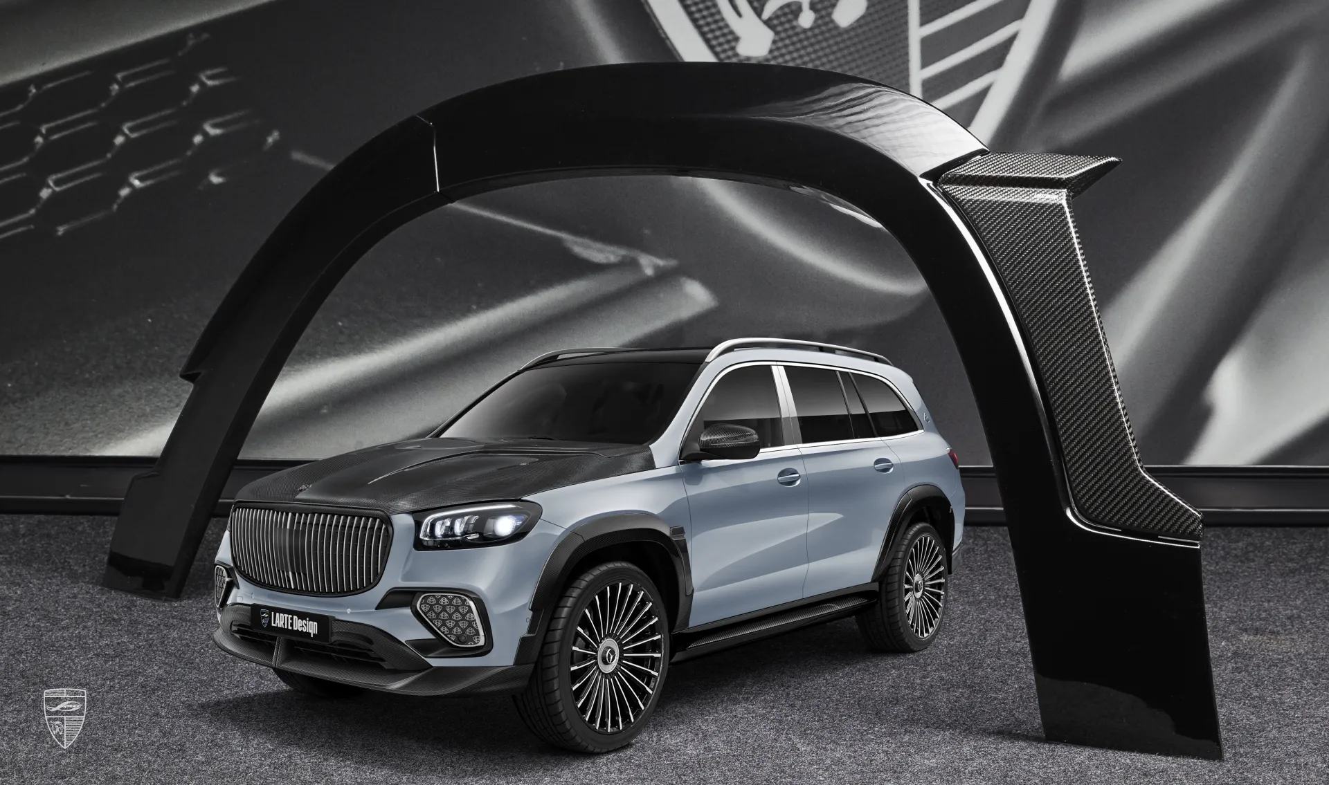 Carbonfaser-Kotflügelverbreiterungen vorne Upgrade für den Luxuswagen Mercedes Maybach GLS 600 X167 Facelift von LARTE Design