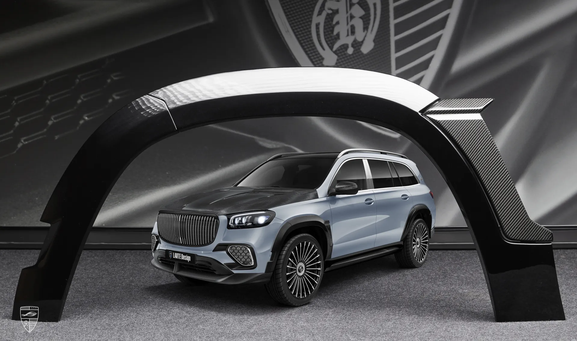Front arch extensions carbon upgrade for the luxury car Mercedes Maybach GLS 600 X167 Facelift 2025 from LARTE Design