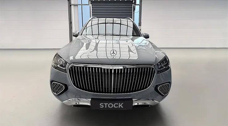 Frontansicht eines Mercedes Maybach GLS 600 X167 Facelift mit einem Karosserie-Kit für ein individuelles Erscheinungsbild