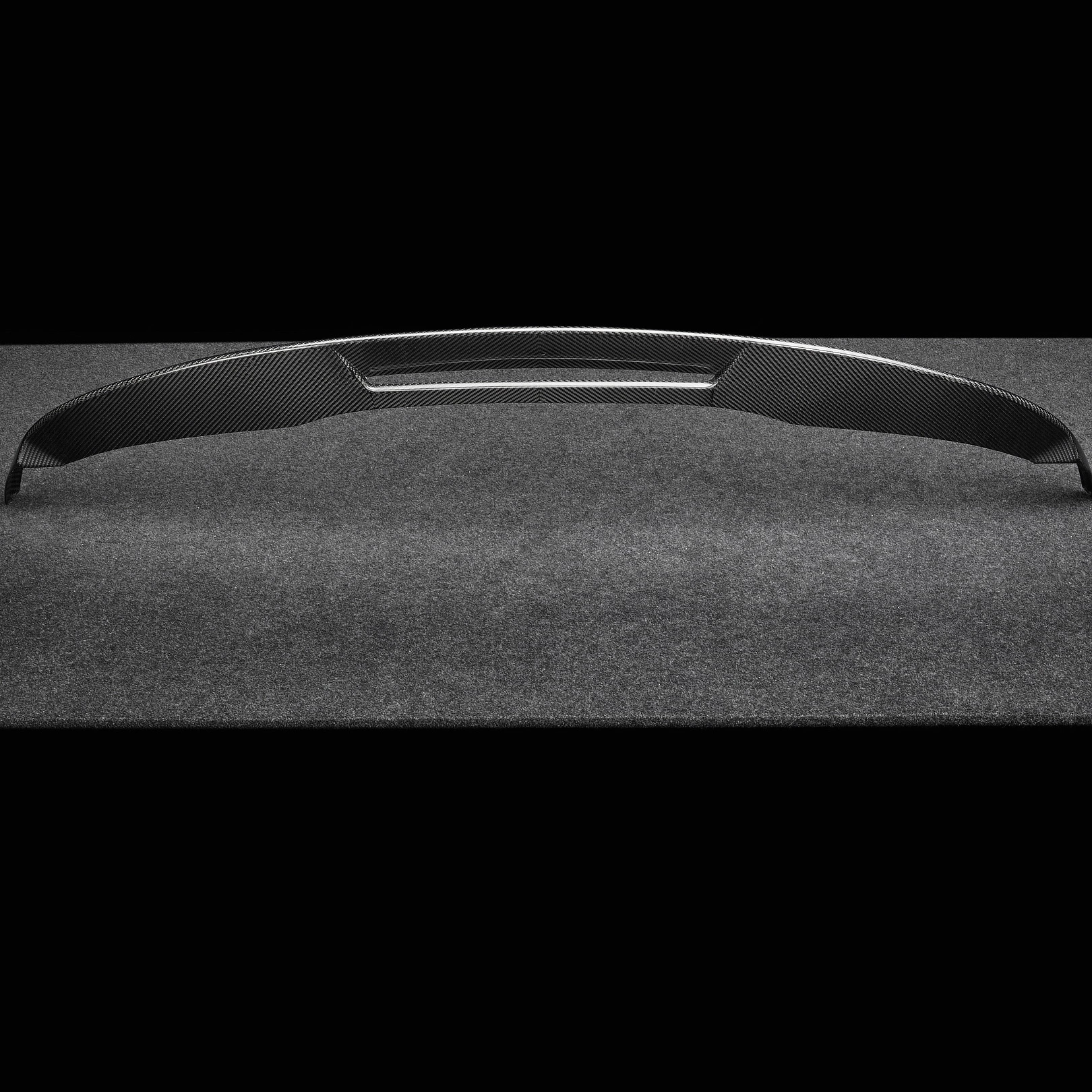 Aerodynamic roof spoiler for Mercedes-Maybach GLS 600 X167 4MATIC M 176