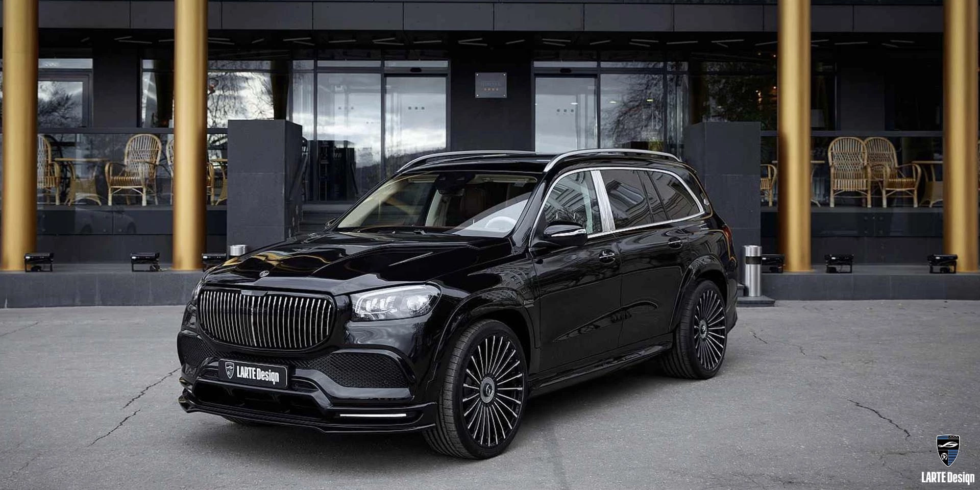 Kaufen Sie ein individuelles Kohlefaserkarosserie-Kit für Mercedes-Maybach GLS 600 4MATIC Х167 M 176 in Obsidian Schwarz Metallic