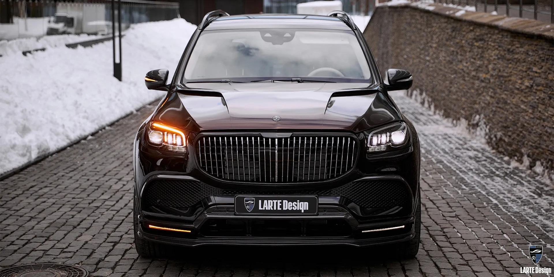 Paket mit aerodynamischem Addon-Diffusor für Mercedes-Maybach GLS 600 4MATIC Х167 M 176 Rubellite Rot Metallic 2025