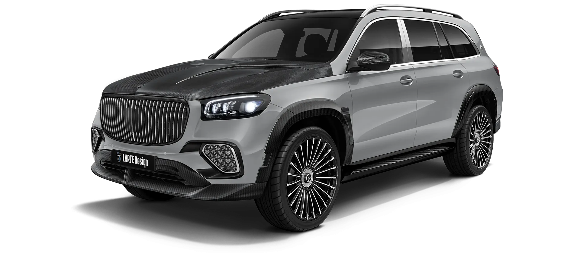 Mercedes Maybach GLS 600 X167 Facelift 2025 carbon front view shown in Alpine Silver Mercedes Maybach GLS 600 X167 Facelift 2025 with carbon body kit: front view shown in Alpine Silver