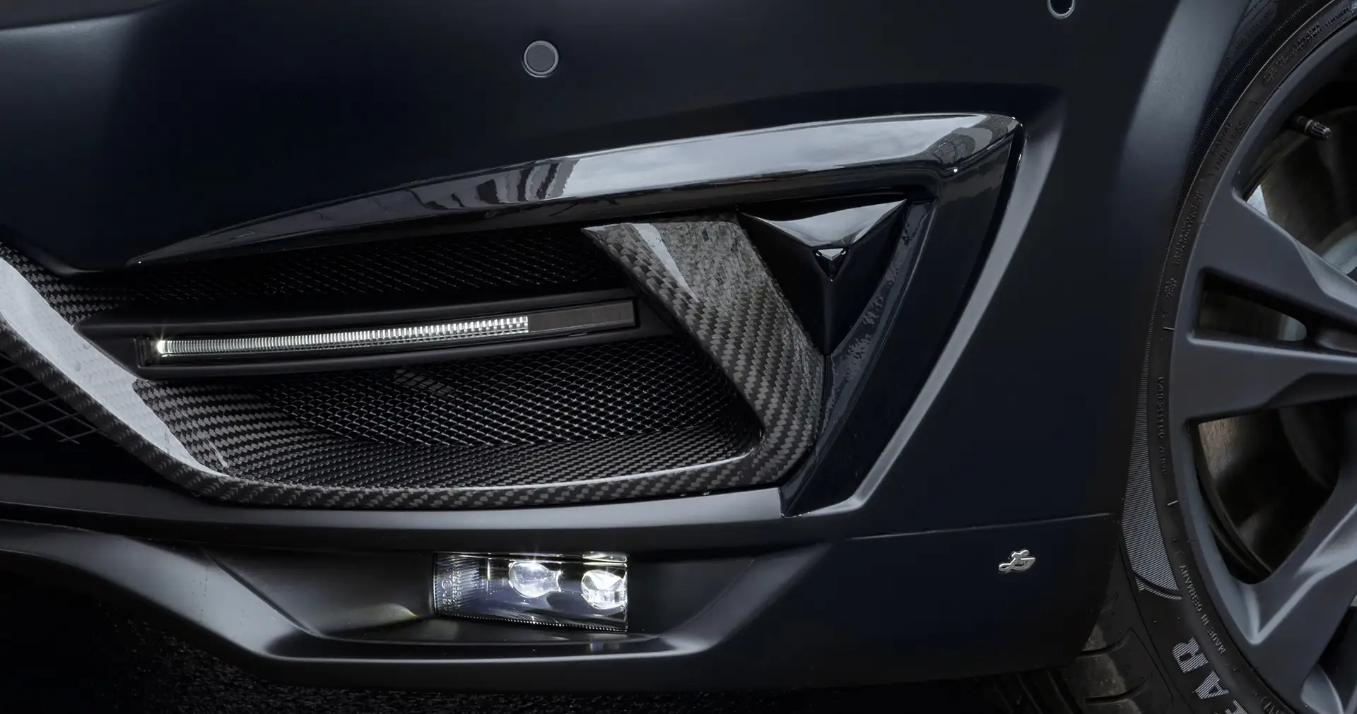 Original Design Frontstoßstangen-Verkleidungen mit Black Crystal für Mercedes-Benz V-Klasse W447 2014/2015/2016/2017/2018/2019/2020/2021/2022/2023/2024 erhalten