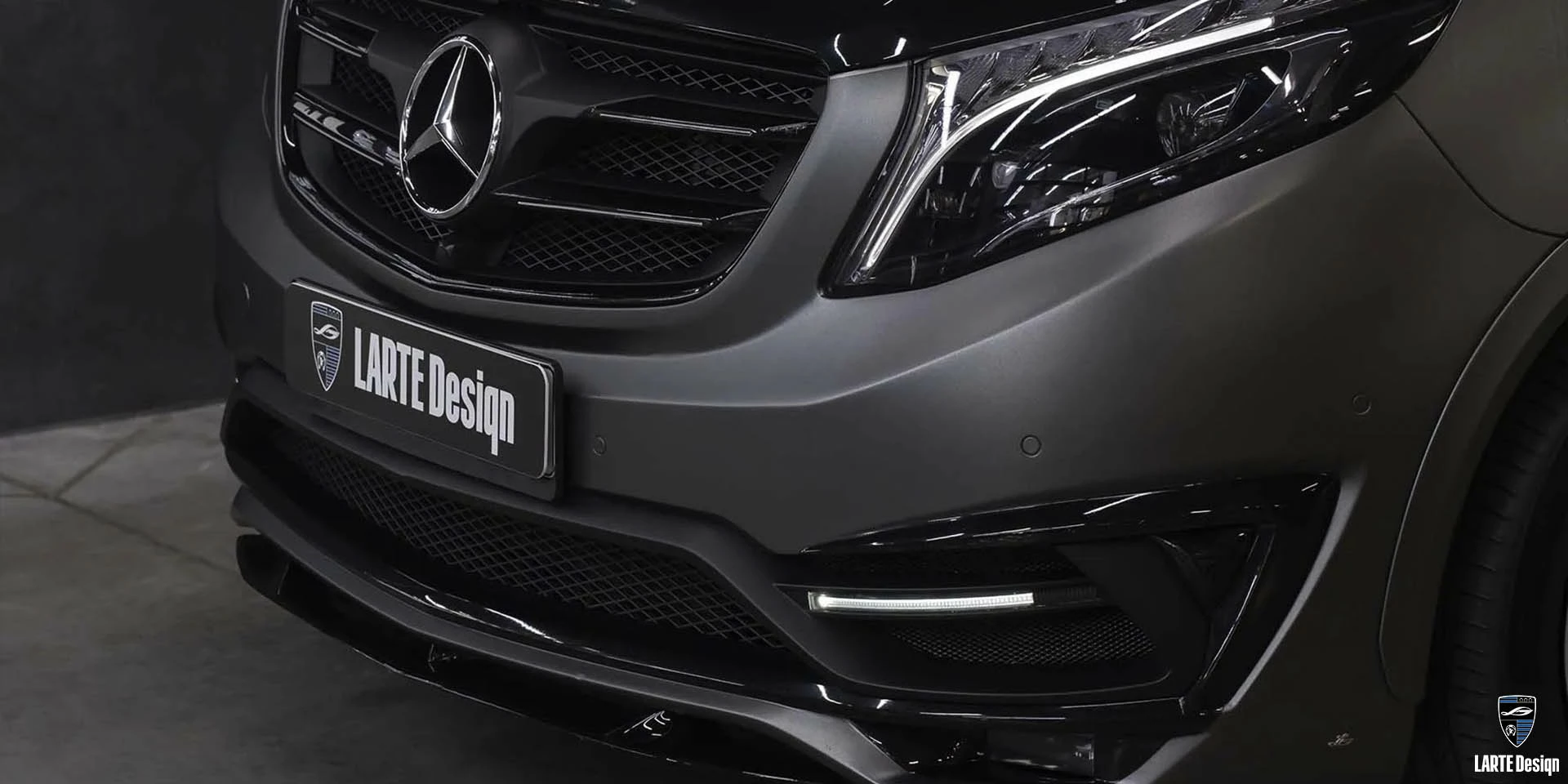 Order carbon fiber Front lip for Mercedes-Benz V-class W447 Graphite Grey Metallic V 300 d AVANTGARDE Extra-Long