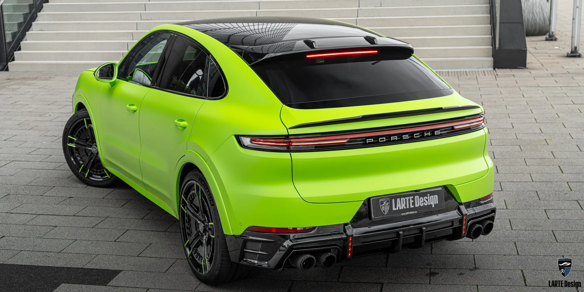 Entdecken Sie die Vorteile von Larte Design Porsche-Kits für eine bessere Straßenpräsenz.