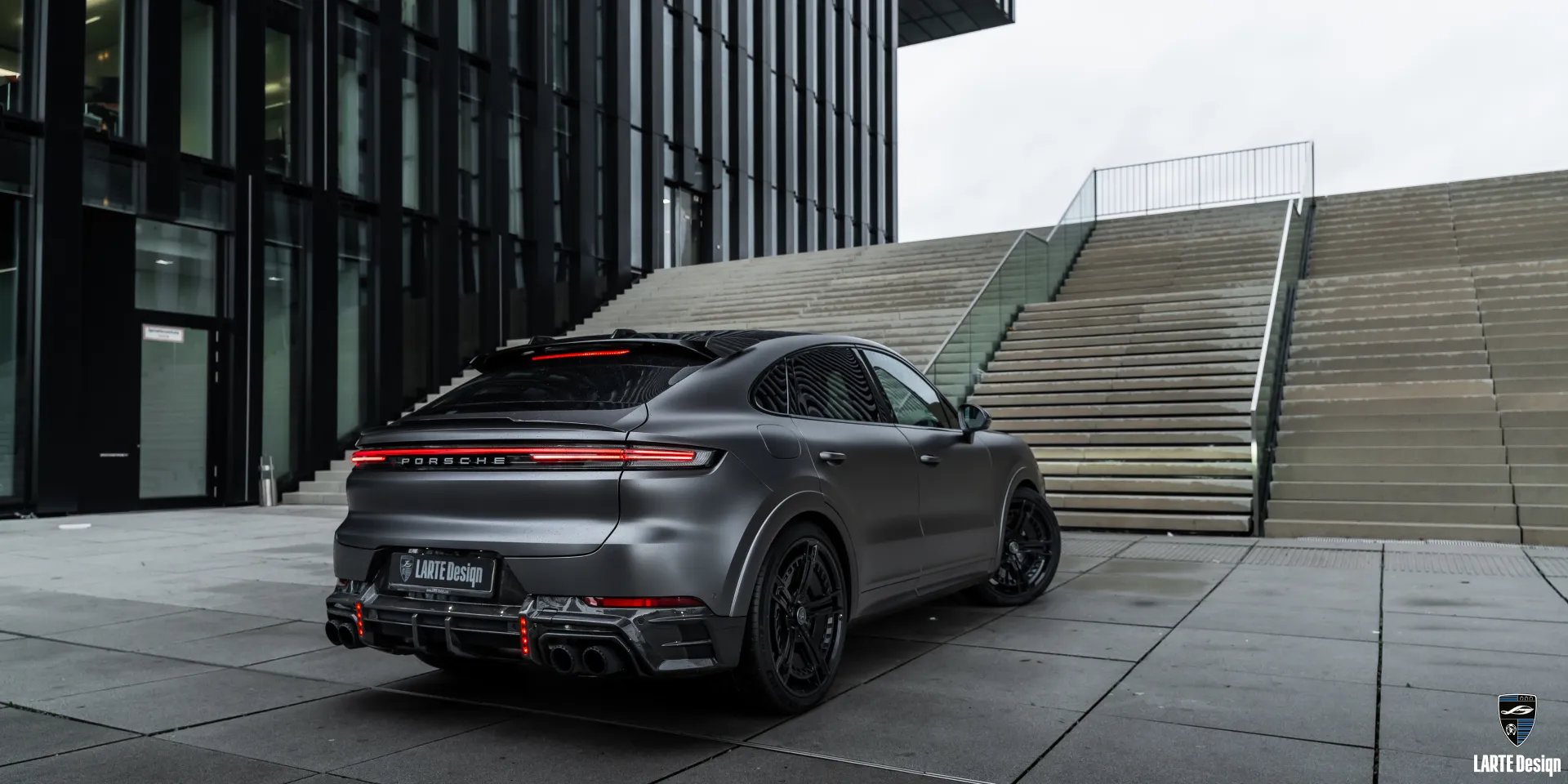 High-performance Cayenne S Coupé tuning kit with aerodynamic upgrades for Porsche.