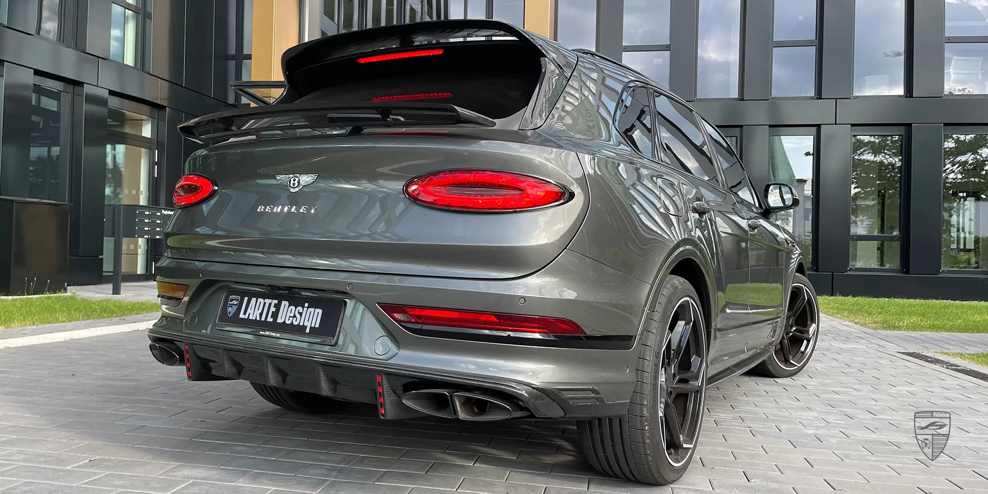 2022 Bentley Bentayga tuning package review illustration from customer in Germany