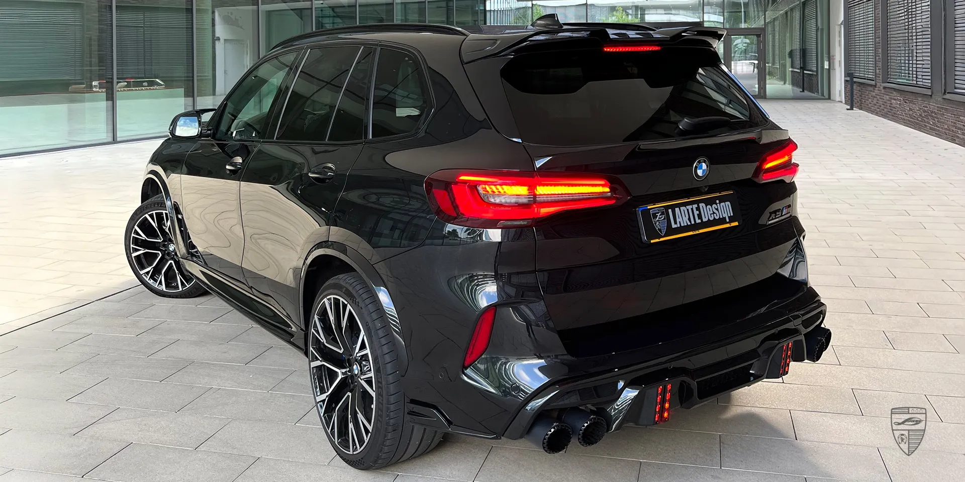 2023 BMW X5M F95 bumper upgrade review illustration from customer in Germany