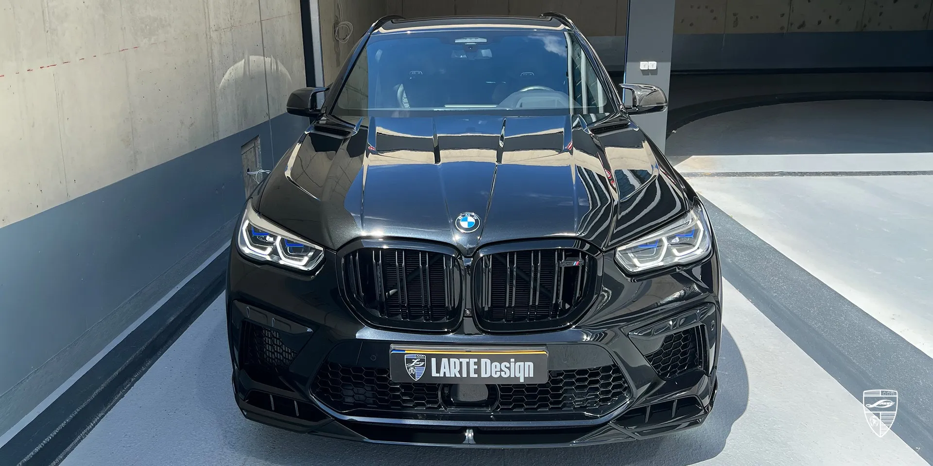 2023 BMW X5M F95 hood upgrade review illustration from customer in Germany
