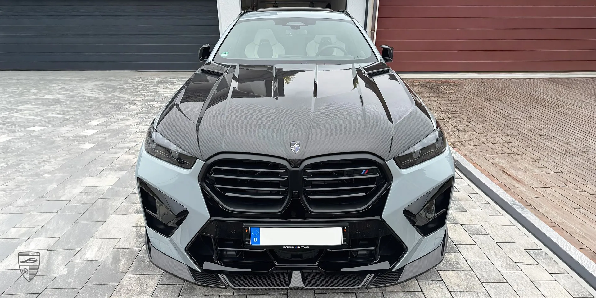 BMW X6M F96 Facelift Motorhaube Upgrade – Erfahrungsbild 2026 BMW X6M F96 Facelift Motorhaube Upgrade – Erfahrungsfoto aus Deutschland