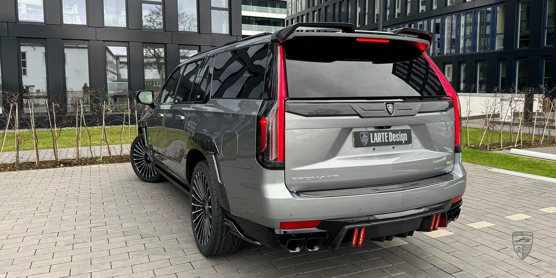 2026 Cadillac Escalade V-ESV aerokit review illustration from customer in Poland