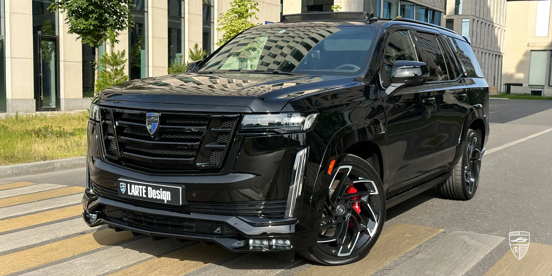 2023 Cadillac Escalade ESV GMT 1XX lip kit review illustration from customer in Germany