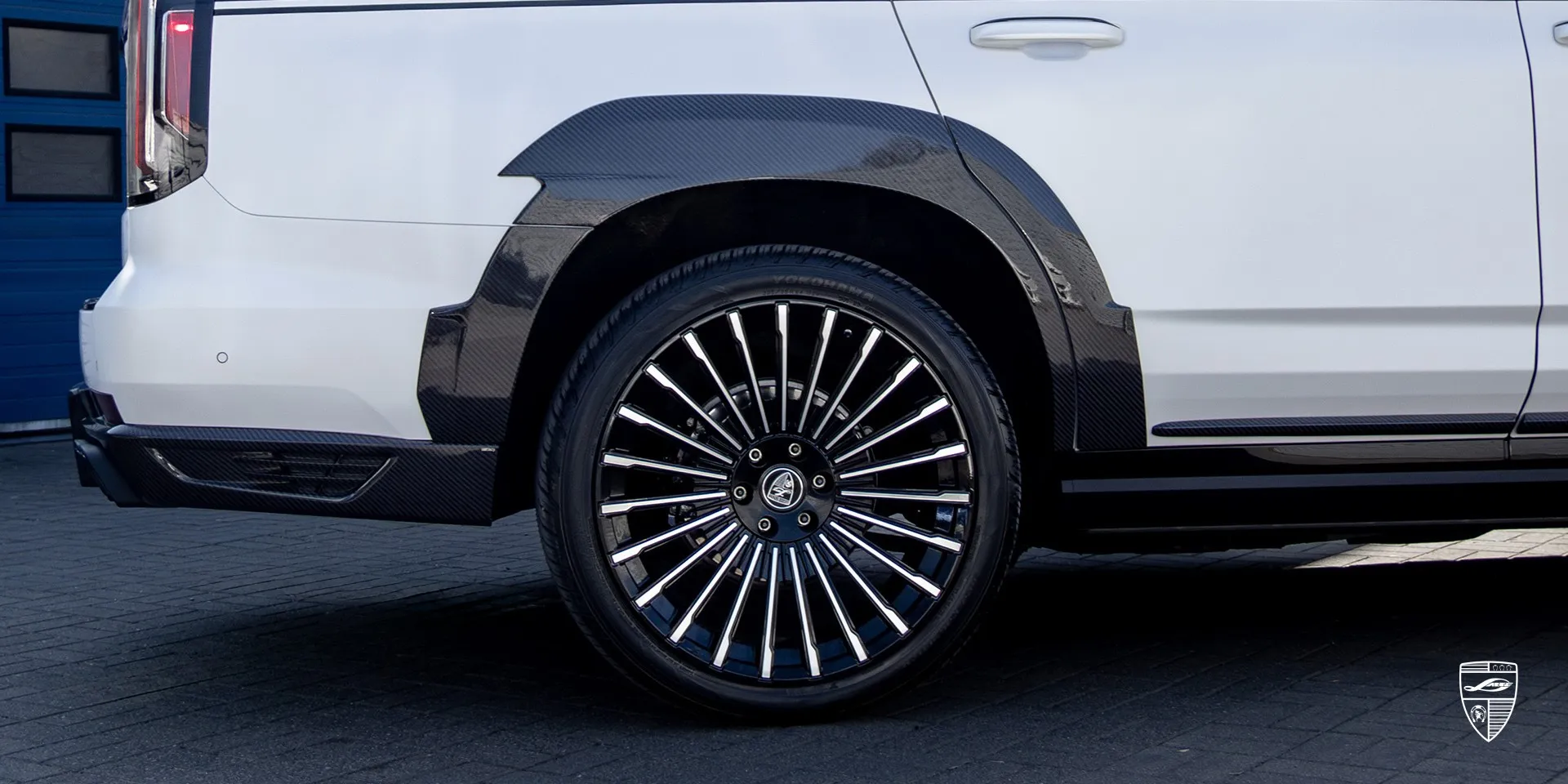 2024 Cadillac Escalade flares upgrade review illustration from customer in Poland