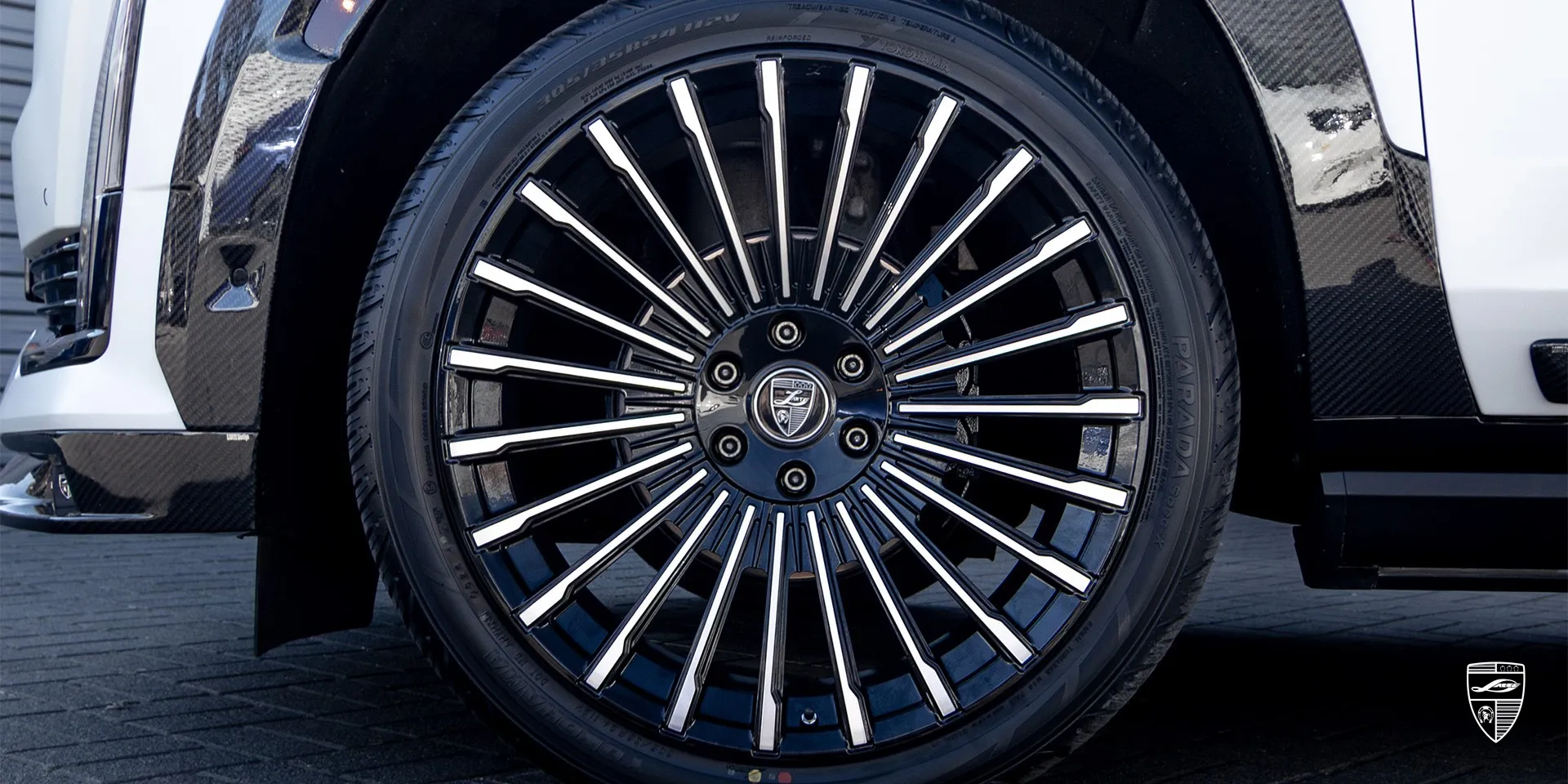2024 Cadillac Escalade rims upgrade review illustration from customer in Poland