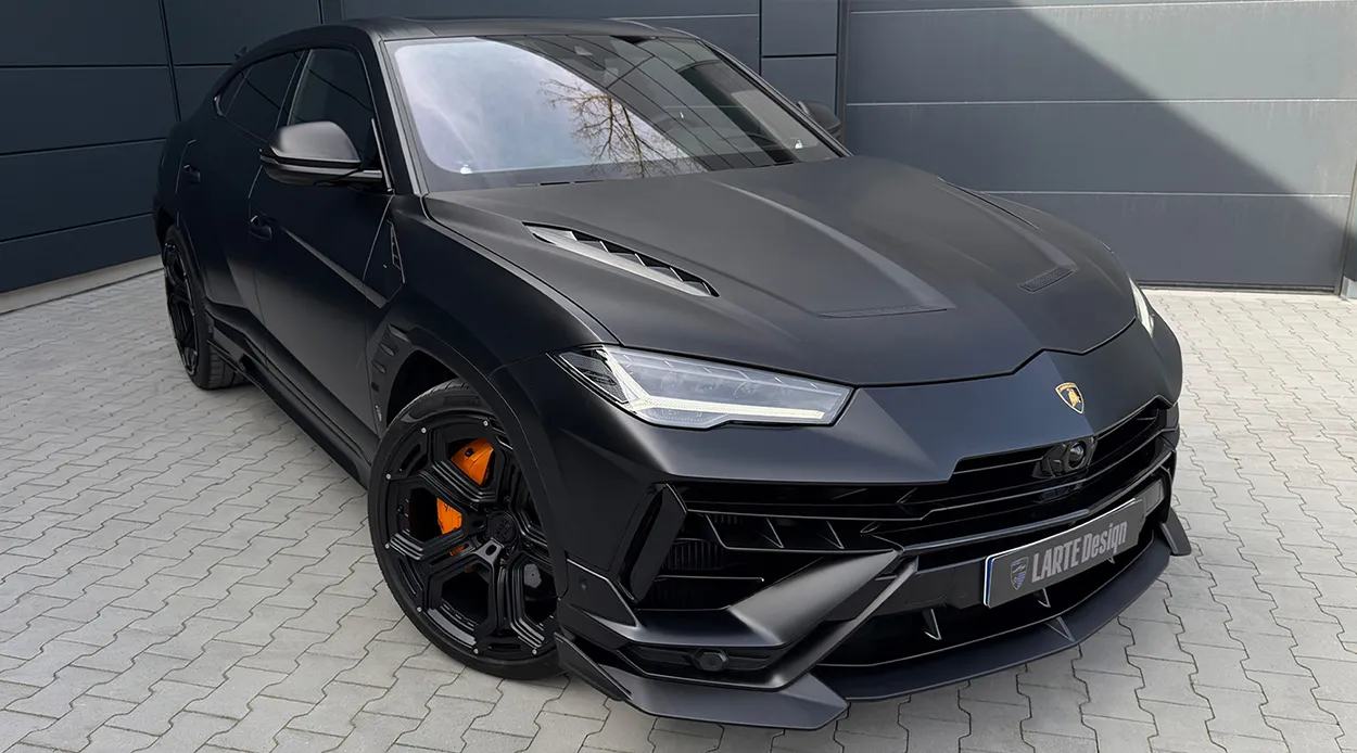 Lamborghini URUS S redesign review illustration from a customer