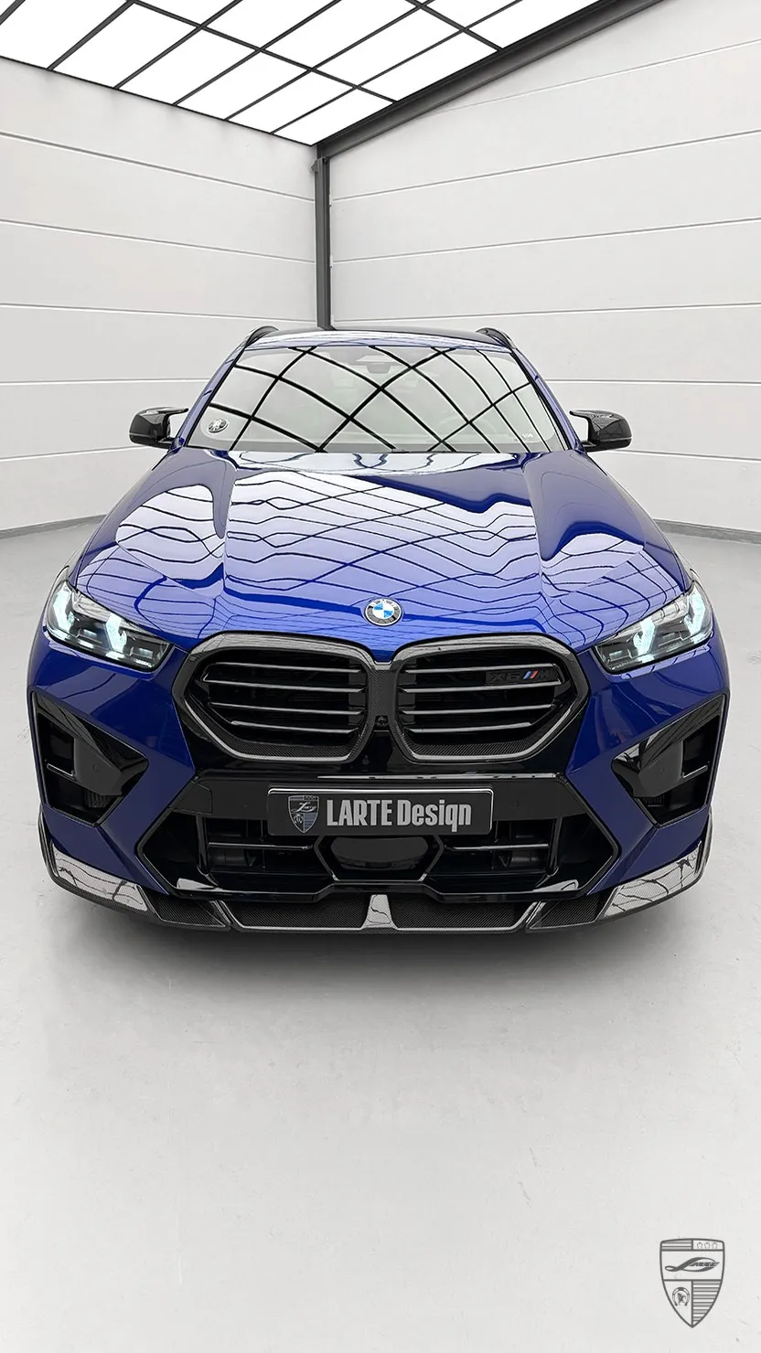 BMW X6M Competition Frontansicht mit starkem Styling und Coupé SUV Design