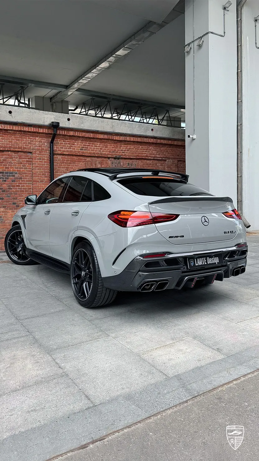 Mercedes-AMG GLE 63 Coupé Heckansicht mit Bodykit von Larte Design