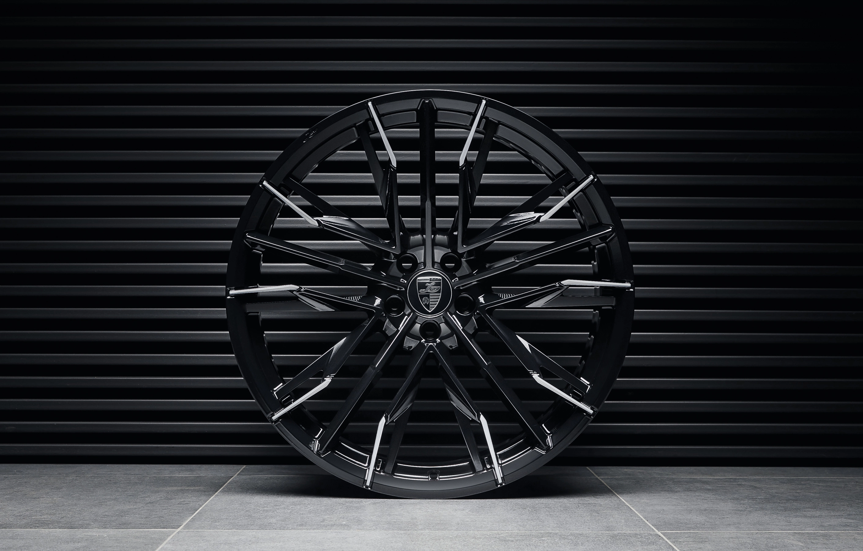 Installation custom forged wheels for bmw x6 22 inch